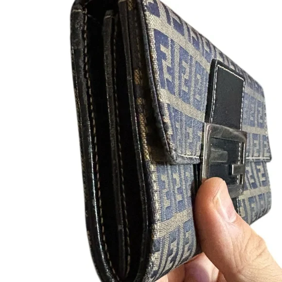 Authentic Vintage Fendi Zucchino Canvas Long Wallet - Navy & Beige - EUC - Picture 8 of 15